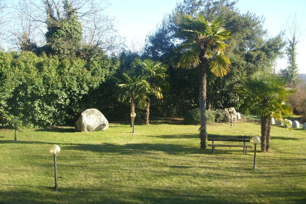 Al Castello Bed And Breakfast Cornate d'Adda Luaran gambar